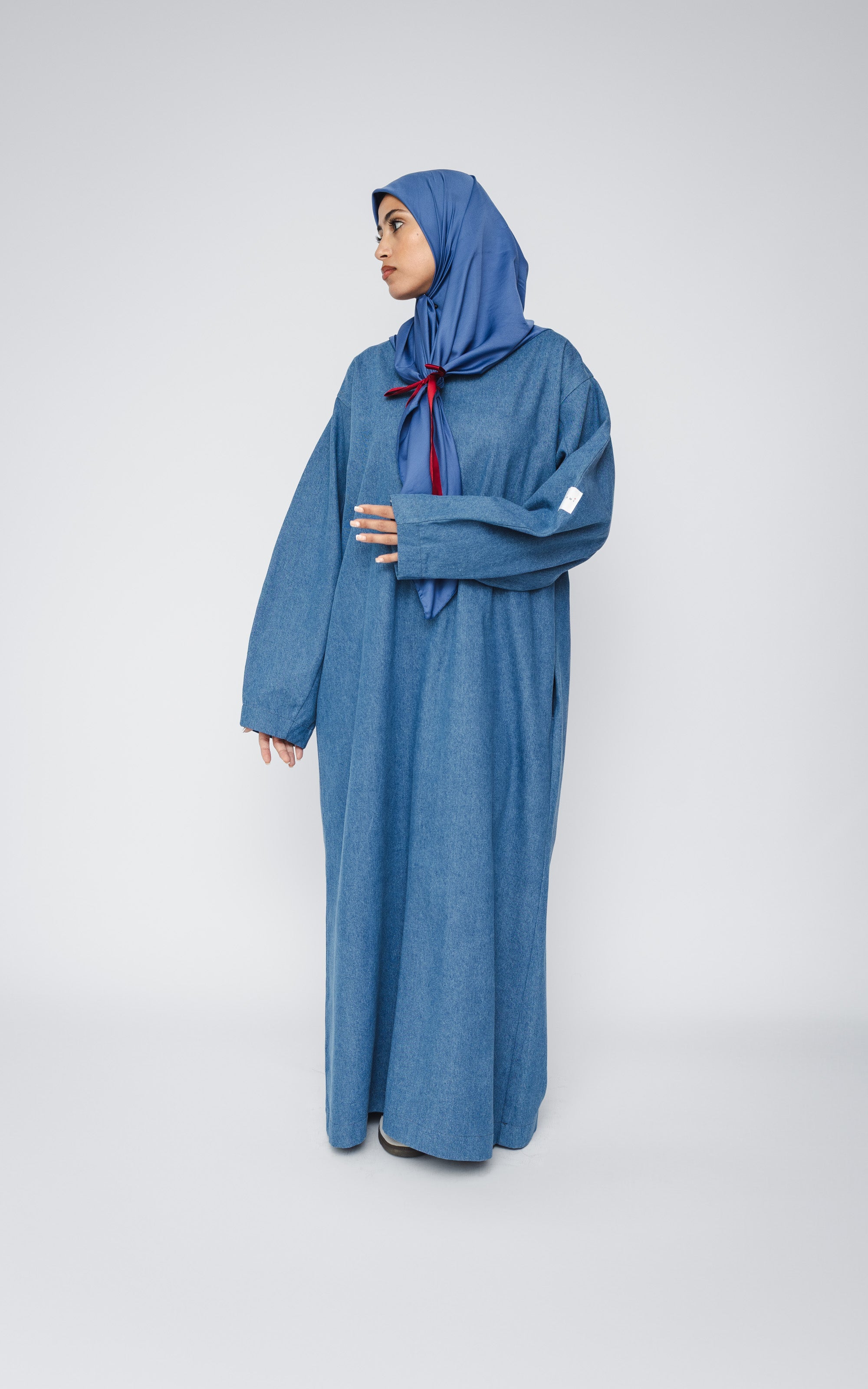 FALCON ABAYA