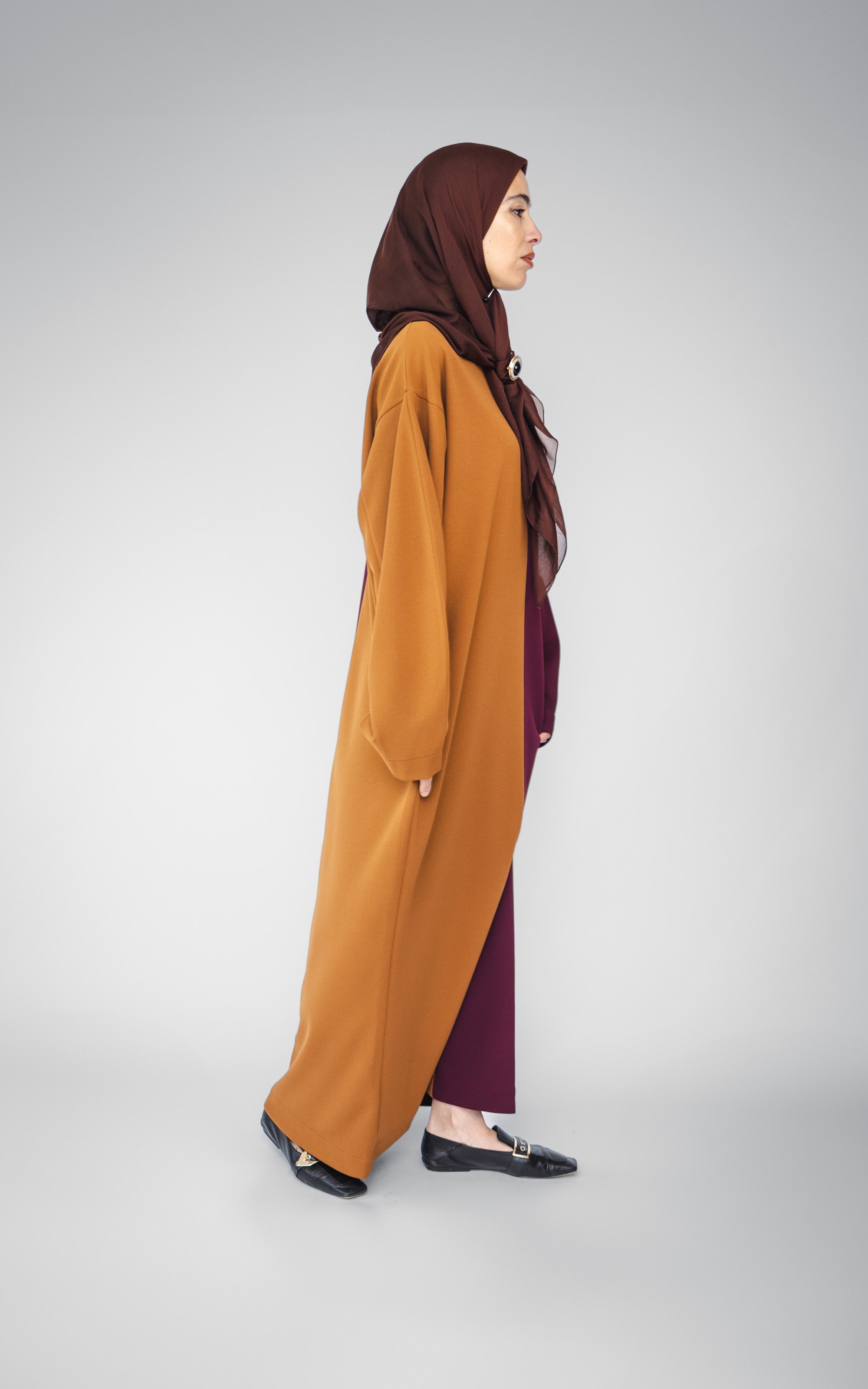 ROBIN ABAYA