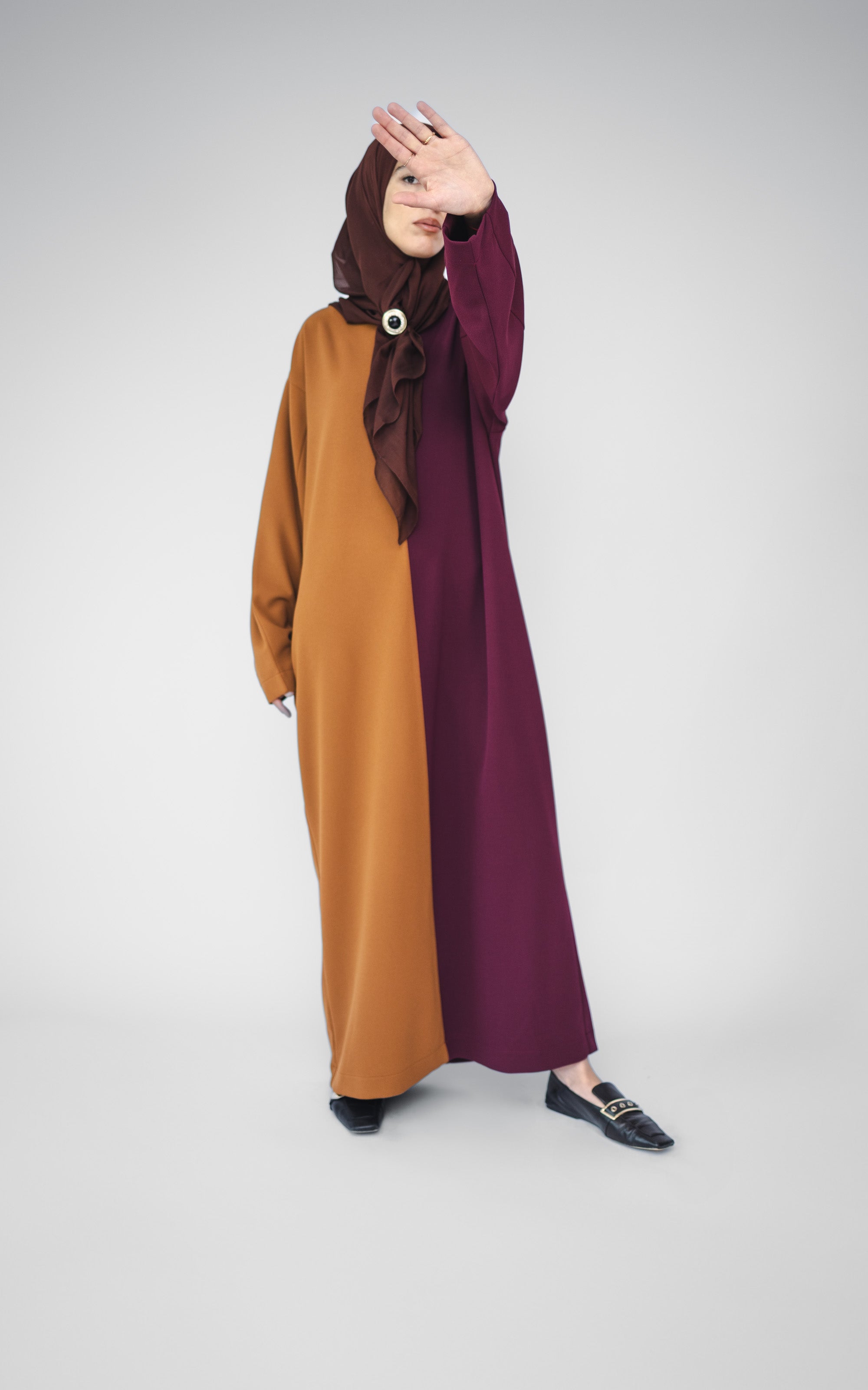 ROBIN ABAYA