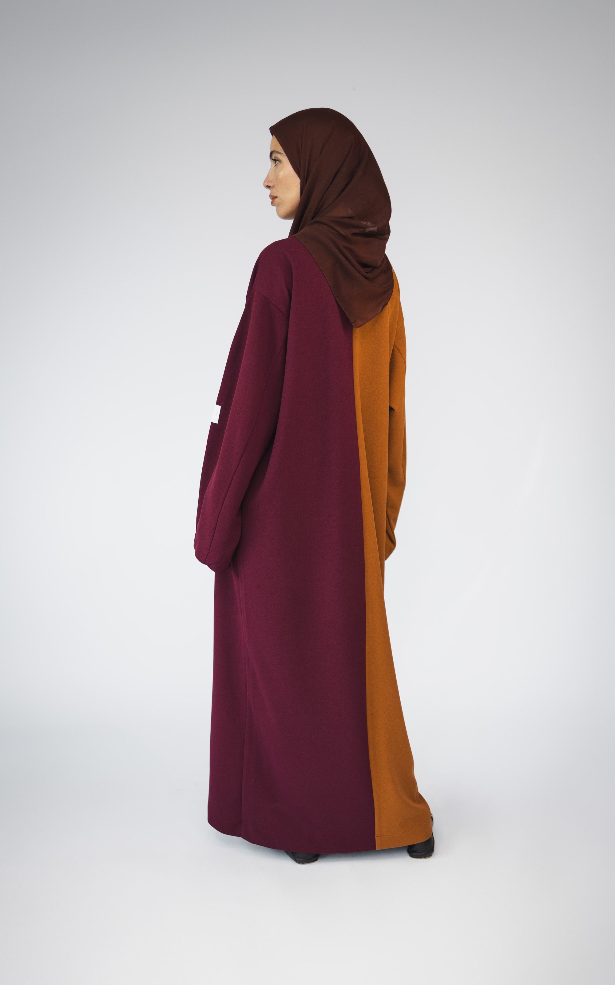 ROBIN ABAYA
