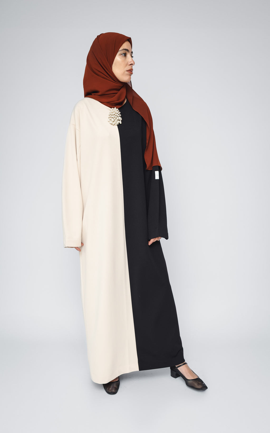 SWAN ABAYA